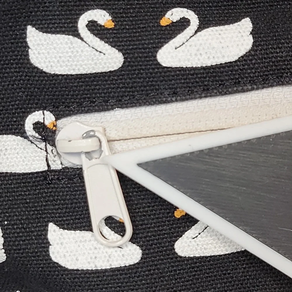KAVU Satchel Crossbody Bag Shoulder Purse Black & White Swan Pattern Canvas